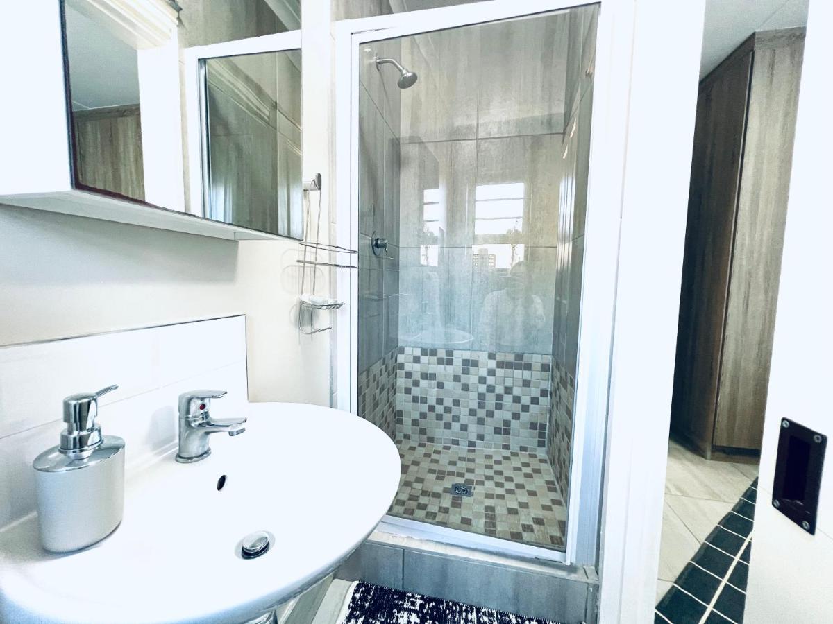 Homey Near Walmer Port Elizabeth