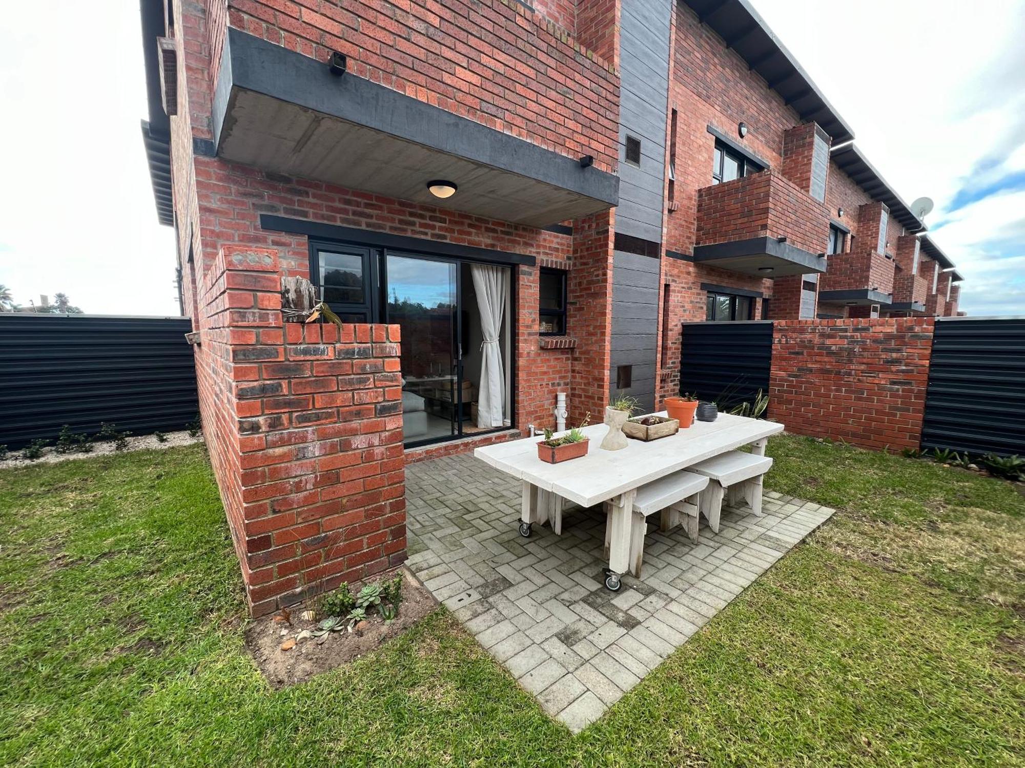 Homey Near Walmer Apartamento *